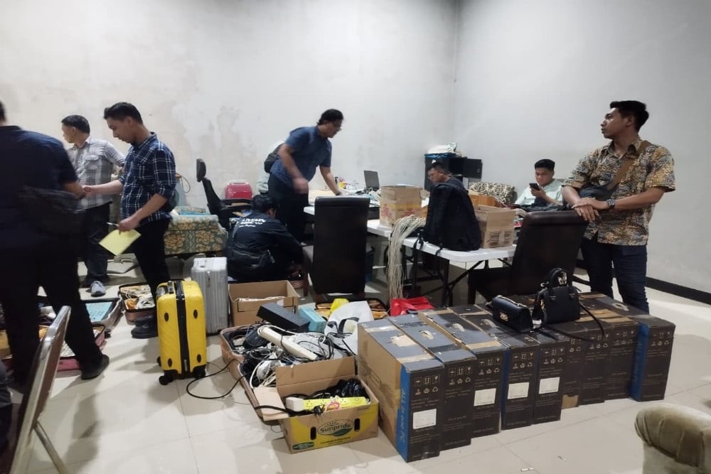 Imigrasi Semarang Bongkar Jaringan Penipuan Daring Internasional, Empat WNA Tiongkok Terlibat