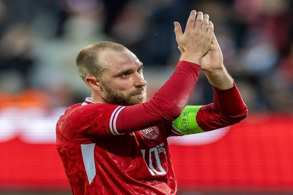 Momen Deja Vu di Lapangan Hijau: Christian Eriksen Kembali Kolaps Saat Membela Timnas Denmark