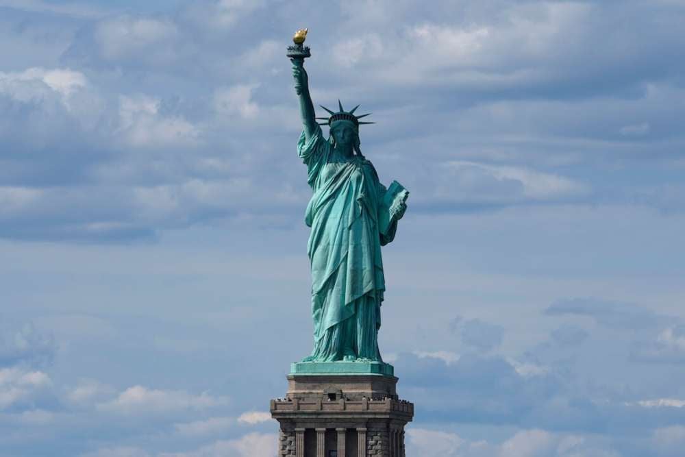 Patung Liberty menjadi salah satu destinasi di Amerika Serikat/Poynter