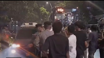 Aksi Protes Malam Hari di Cikini Jakarta Pusat Dihentikan Polisi Gara-gara Tidak Ada Pemberitahuan Resmi