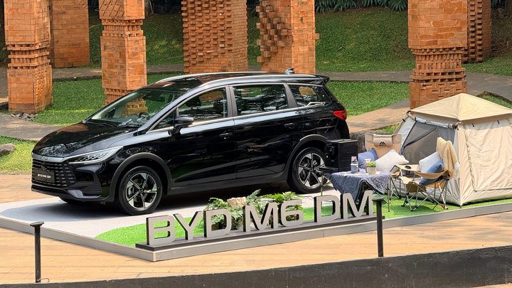 Ilustrasi: Harga Menggoda, BYD Luncurkan MPV Premium M6 DM-i di Indonesia Mulai Kurang dari Rp300 Juta