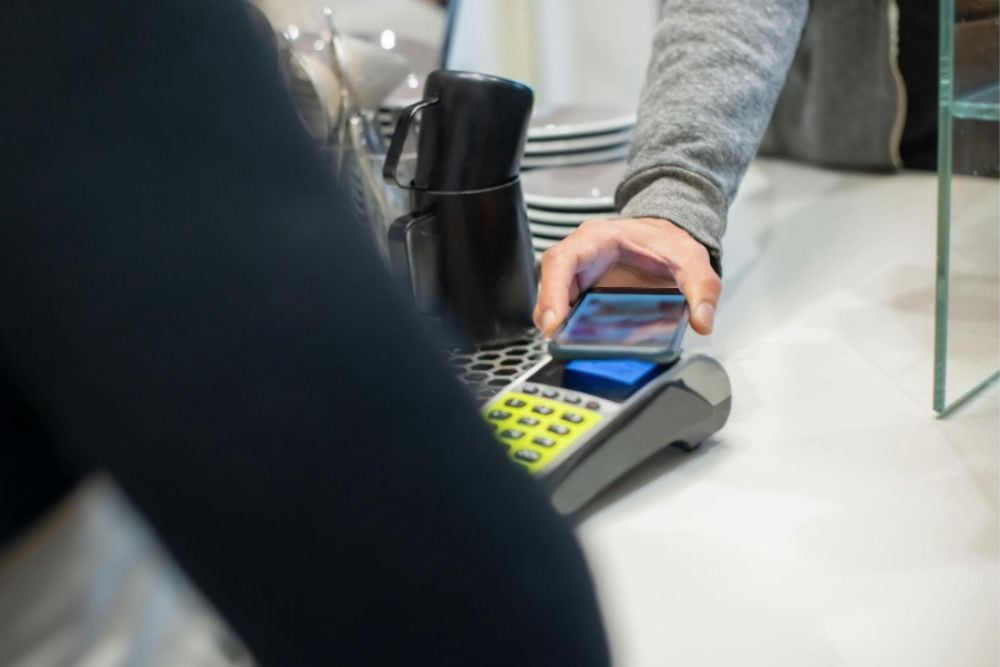 6 Fitur E-Wallet yang Bikin Transaksi Harian Lebih Hemat dan Efisien