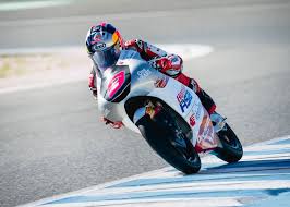 Veda Ega Pratama tampil memukau di Race Moto3 Thailand 2026, bertarung hingga akhir, Veda finish P5
