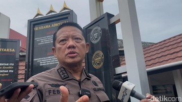 Kejagung Pertimbangkan Jerat Pasal Pencucian Uang dalam Kasus Dugaan Korupsi Program Makan Bergizi Gratis