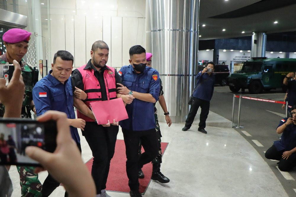 Kejaksaan Agung (Kejagung) menetapkan Ketua Yayasan Indonesia Food Security Review Glory Harimas Sihombing (GHS) sebagai tersangka dalam kasus tata kelola Program Makan Bergizi Gratis (MBG) periode 2025-2026 - Dok. Kejagung.