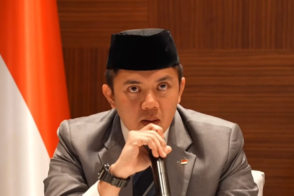 Seskab Teddy Indra Wijaya memberikan keterangan pers terkait Kebijakan Pemerintah dalam menyikapi kondisi geopolitik, Selasa (31/3/2026). Youtube Setpres RI