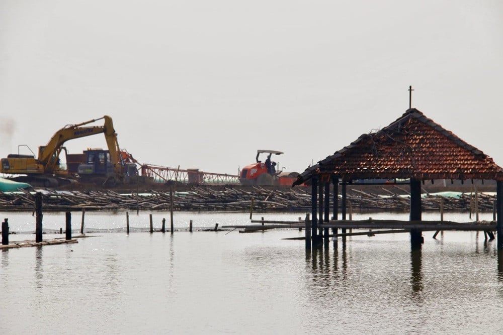 Masyarakat Pesisir Utara (Pantura) Jawa Tengah yang tergabung dalam Aliansi Rakyat Miskin Semarang-Demak (ARMSD) mengeluarkan sikap penolakan terhadap proyek tanggul laut raksasa atau Giant Sea Wall. / Pemprov Jateng