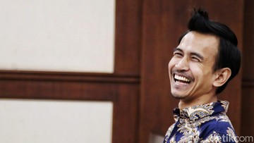 Kronologi Penangkapan Selebgram Adam Deni oleh Polres Jakut Usai Insiden Perusakan Ruko dan Ancaman Senjata Mainan