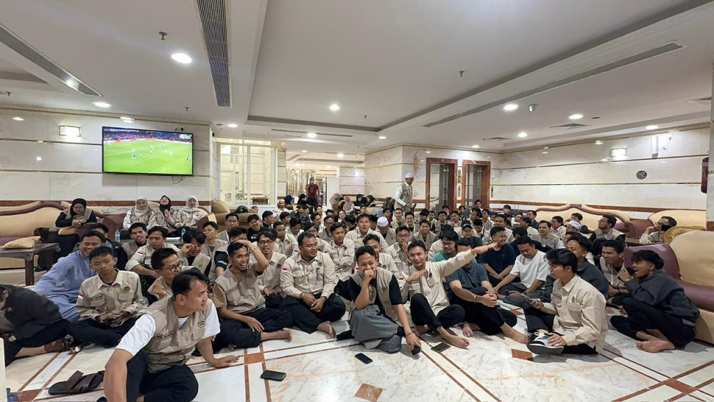 Petugas haji mahasiswa. DOK PPI Dunia