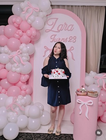 Ilustrasi: Momen Bahagia Adhisty Zara Rayakan Ulang Tahun ke-23 Sambil Pamer Pesona Kehamilan