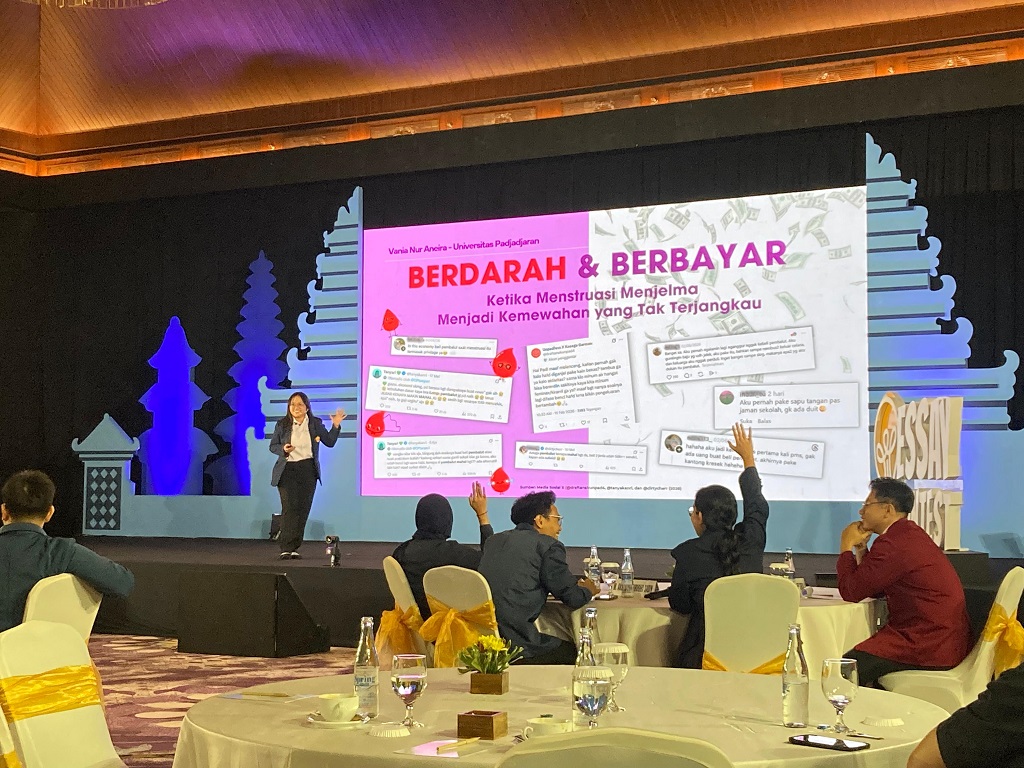 Finalis Final Essay Contest Beswan Djarum 2025/2026 mempresentasikan hasil esainya. Medcom.id/Renatha Swasty