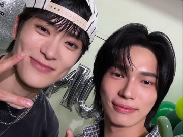 Ilustrasi: Momen Hangat Dua Brand Ambassador Prada: Kedekatan Win Metawin dan Jaehyun NCT di Bangkok