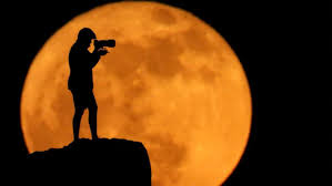 Menguak Fakta Unik di Balik Fenomena Kosmik: Panduan Mengamati Strawberry Moon 2026 di Indonesia