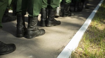 Otoritas Zimbabwe Bongkar Jaringan Perekrutan Warga Lokal untuk Dinas Militer Rusia