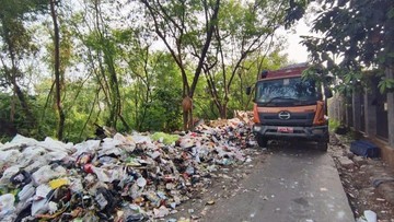Respons Cepat Pemprov DKI: Tumpukan Sampah Viral di Cakung Barat Telah Tuntas Dibersihkan