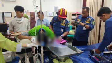 Evakuasi Tangan Terjepit Mesin Penggiling Saus, Dramatis Selamatkan Karyawan di Tangerang