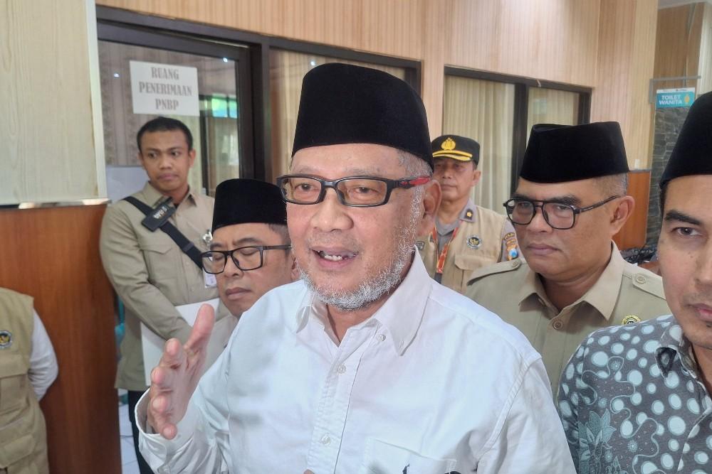 Menteri Haji dan Umrah Mochamad Irfan Yusuf menyatakan Presiden Prabowo Subianto tidak ikut campur dalam gelaran Muktamar Nahdlatul Ulama ke-35 Agustus mendatang./Bisnis-Julianus Palermo