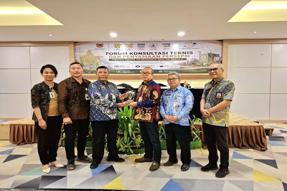 Pemerintah Provinsi Kalimantan Selatan (Pemprov Kalsel) tancap gas mempercepat pembangunan sistem pengelolaan sampah regional terintegrasi di kawasan Banjarbakula, menyusul terbitnya payung hukum baru dari pemerintah pusat. / Pemprov Kalsel.