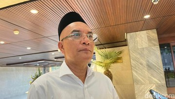 Proyeksi Biaya Haji 2027: DPR Soroti Risiko Kenaikan Akibat Geopolitik dan Fluktuasi Rupiah