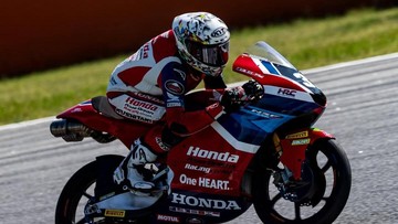 Kemenangan Gemilang Kiandra Ramadhipa Dongkrak Peringkatnya di Red Bull MotoGP Rookies Cup 2026