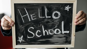 ASN DKI Jakarta Dapat Fleksibilitas Waktu untuk Antar Anak di Hari Pertama Sekolah