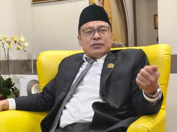 Camat-Lurah Surabaya Diminta Curi Start Layani Publik ala Wali Kota Eri Cahyadi