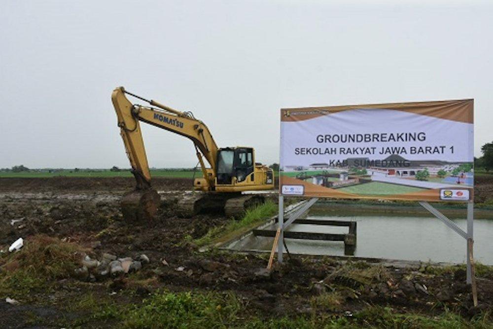 Proses pembangunan fisik Sekolah Rakyat (SR) di Desa Sakurjaya, Kecamatan Ujungjaya, Kabupaten Sumedang. Dok Pemkab Sumedang