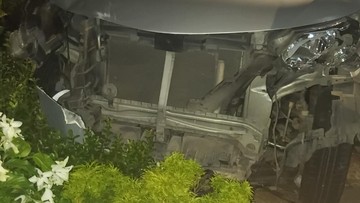 Mobil Xenia Oleng di Pondok Gede, Laga Kambing dengan 4 Motor Sebabkan 3 Luka