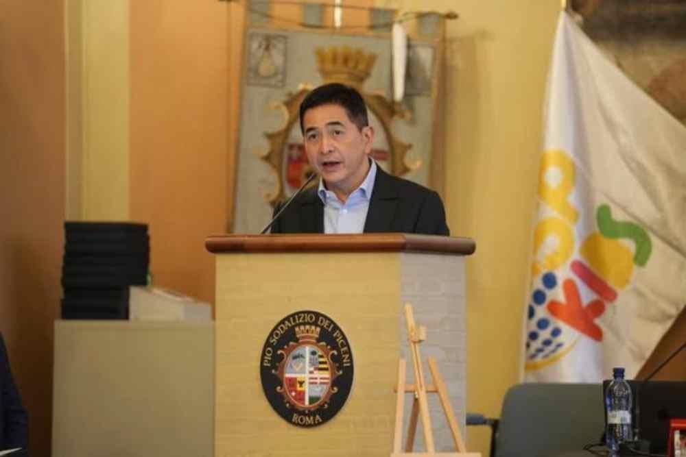 Pengusaha Arsjad Rasjid sekaligus Co-founder 5P Global Movement saat berpidato di forum World Leaders Summit on Children 2025/Istimewa