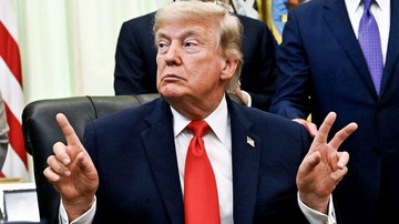 Trump Kantongi Triliunan Rupiah dari Bisnis Kripto, Termasuk Koin Meme