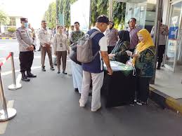 Sidang Ketiga Kasus Dr. Tifa di Jakarta Timur Berjalan Khidmat, Aparat Amankan Lokasi