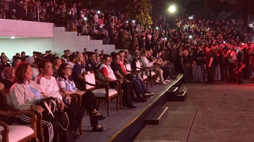 Wagub Rano Karno Bersama Warga Jakarta Nikmati Laga Puncak Piala Dunia di Lapangan Banteng