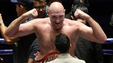 Sang Juara Bertahan, Tyson Fury Raih Kemenangan TKO Dramatis atas Petinju Veteran Polandia