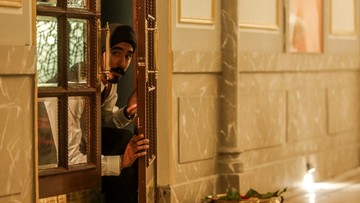 Sinopsis 'Hotel Mumbai', film Dev Patel yang tayang di Bioskop Trans TV hari ini. (Foto: India Take One Productions via IMDb)