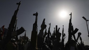 Koalisi Saudi Lancarkan Serangan Balasan Terhadap Houthi Pascabentrok di Laut Merah