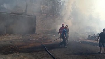 Aksi Heroik Nenek 67 Tahun Selamatkan Diri dari Kobaran Api di Sukabumi
