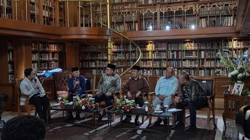 IIFTIHAR Gelar Forum Unggulan, Telaah Jejak Visi Teknologi B.J. Habibie untuk Dunia Islam